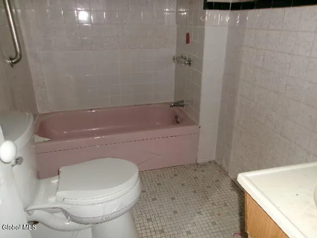 $230,000 | 192 1st Street, Troy, NY 12180