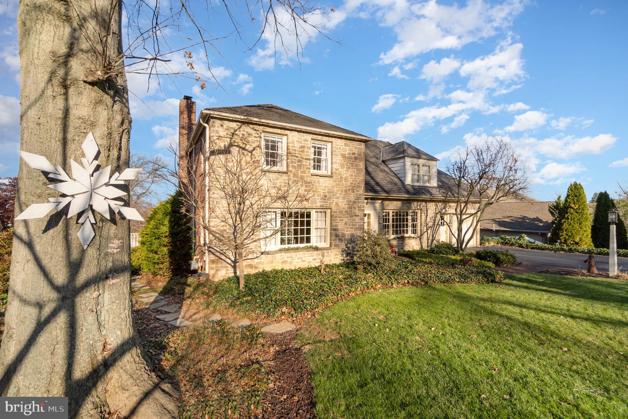 187 Highland Road York, PA 17403 - Photo 1 of 30 Gallery Image 1