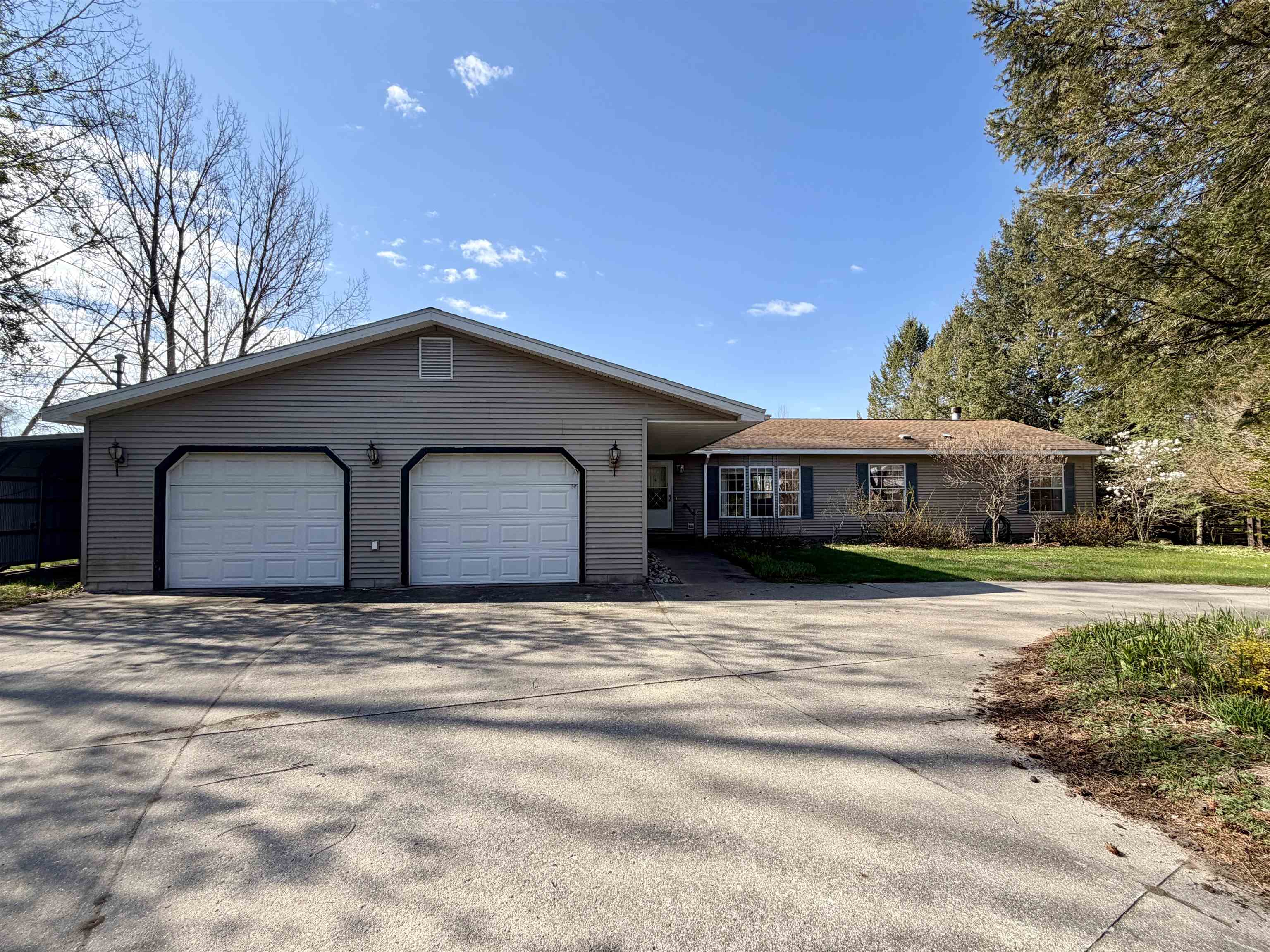 13249 Indian Road Kewadin, MI 49648 - Photo 24 of 35 Gallery Image 24