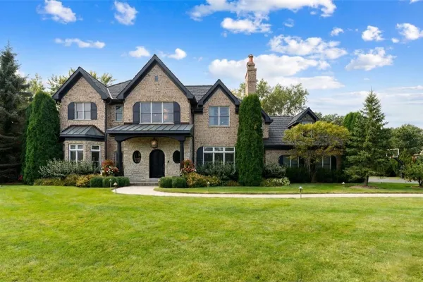 $2,350,000 | 950 Gage Lane, Lake Forest, IL 60045