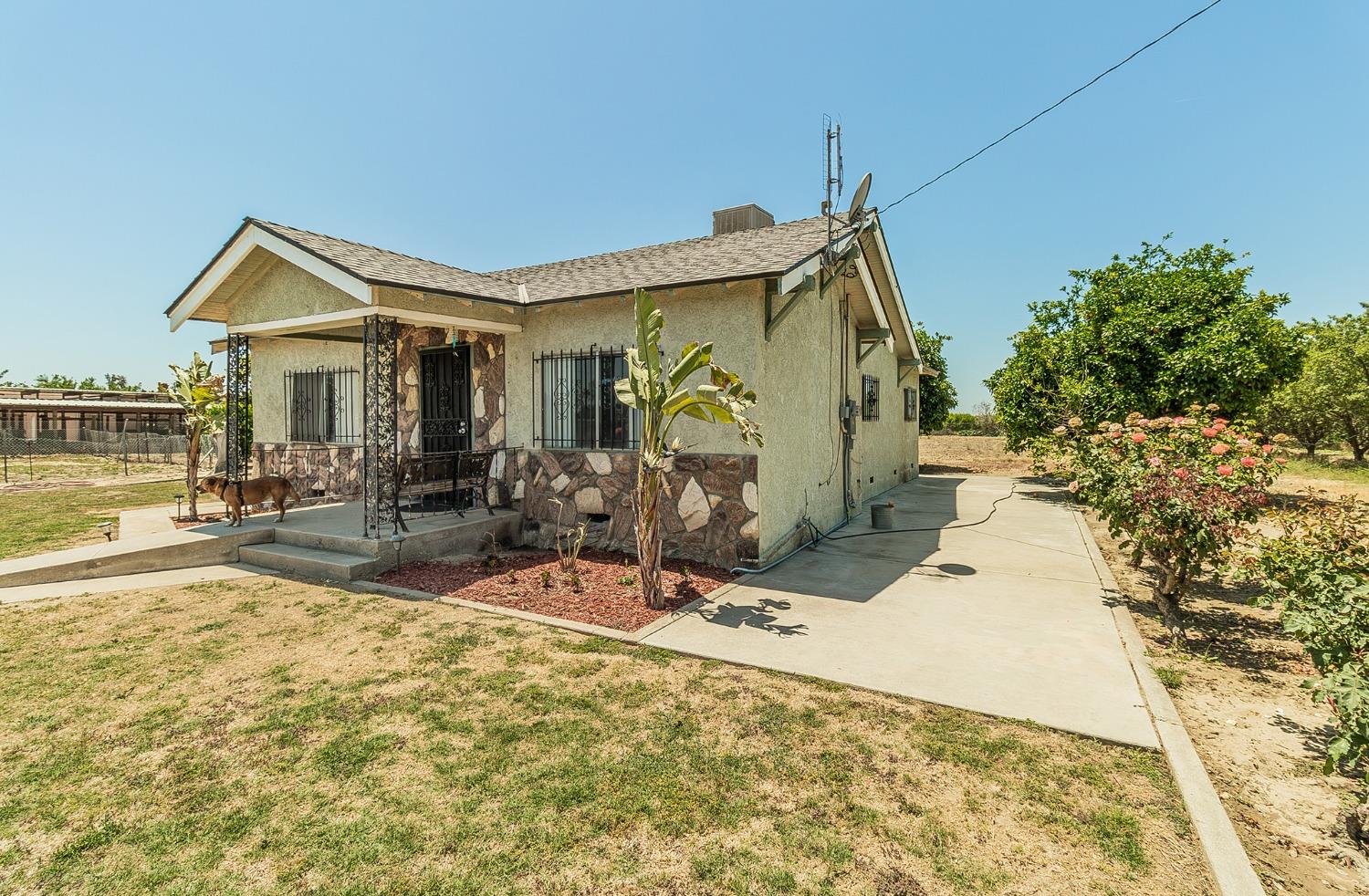 37991 Pound Road Dinuba, CA 93618 - Photo 14 of 32 a view of backyard of the house