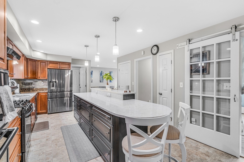 56 Clement Road Dracut, MA 01826 - Photo 27 of 41