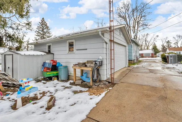 $132,500 | 550 Sparks Street, Jackson, MI 49202