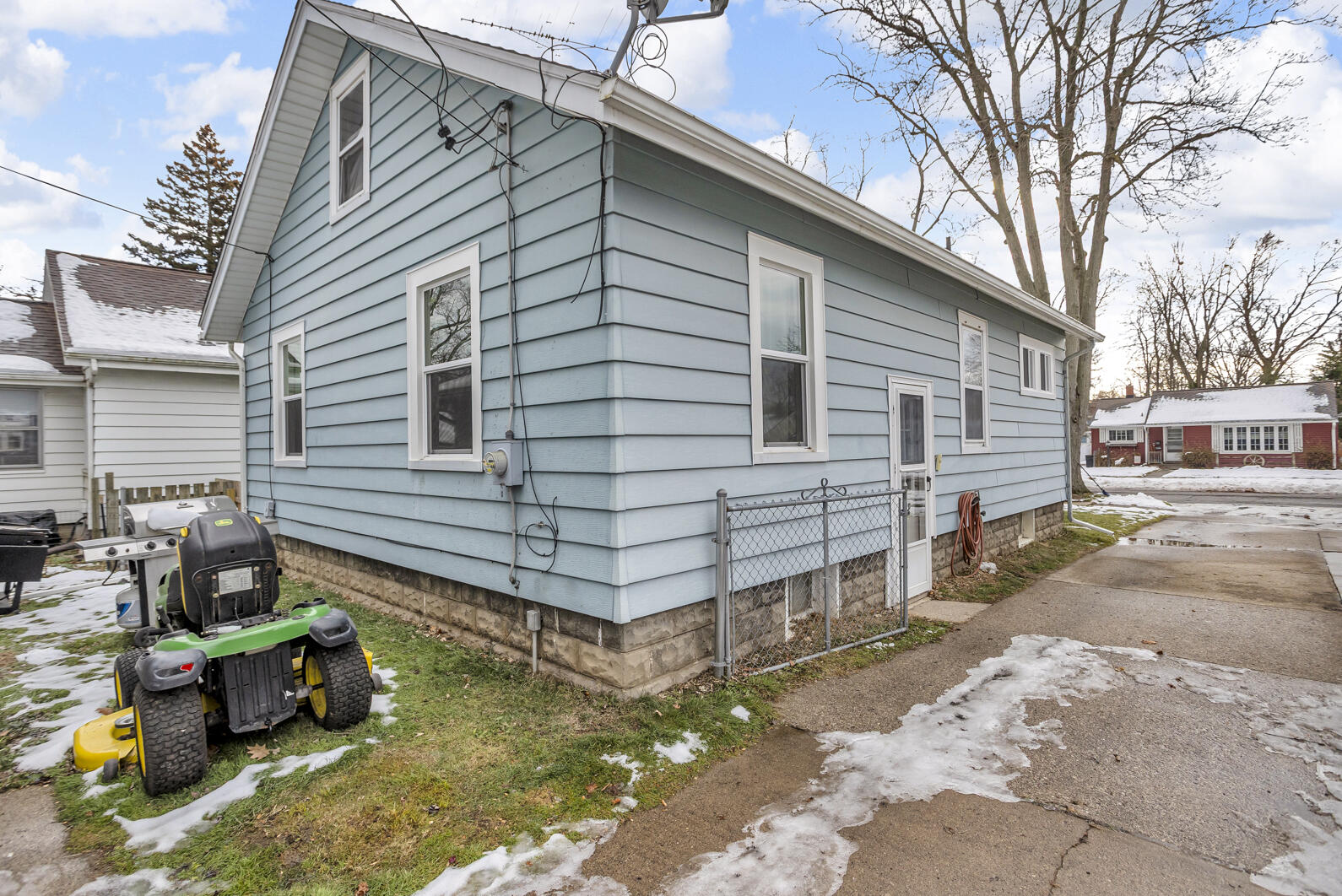 550 Sparks Street Jackson, MI 49202 - Photo 29 of 32 0N0A5667