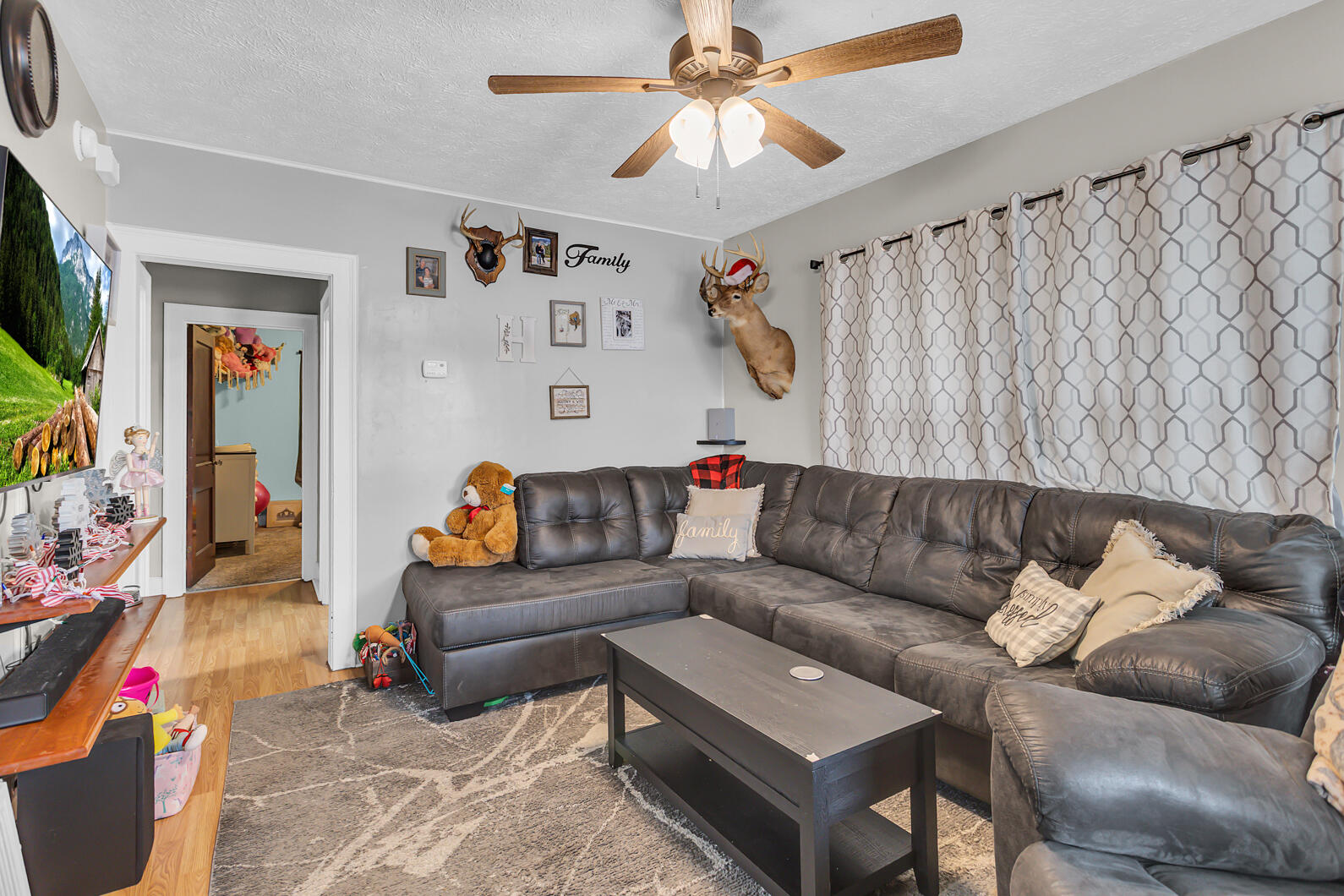 550 Sparks Street Jackson, MI 49202 - Photo 10 of 32 0N0A5694