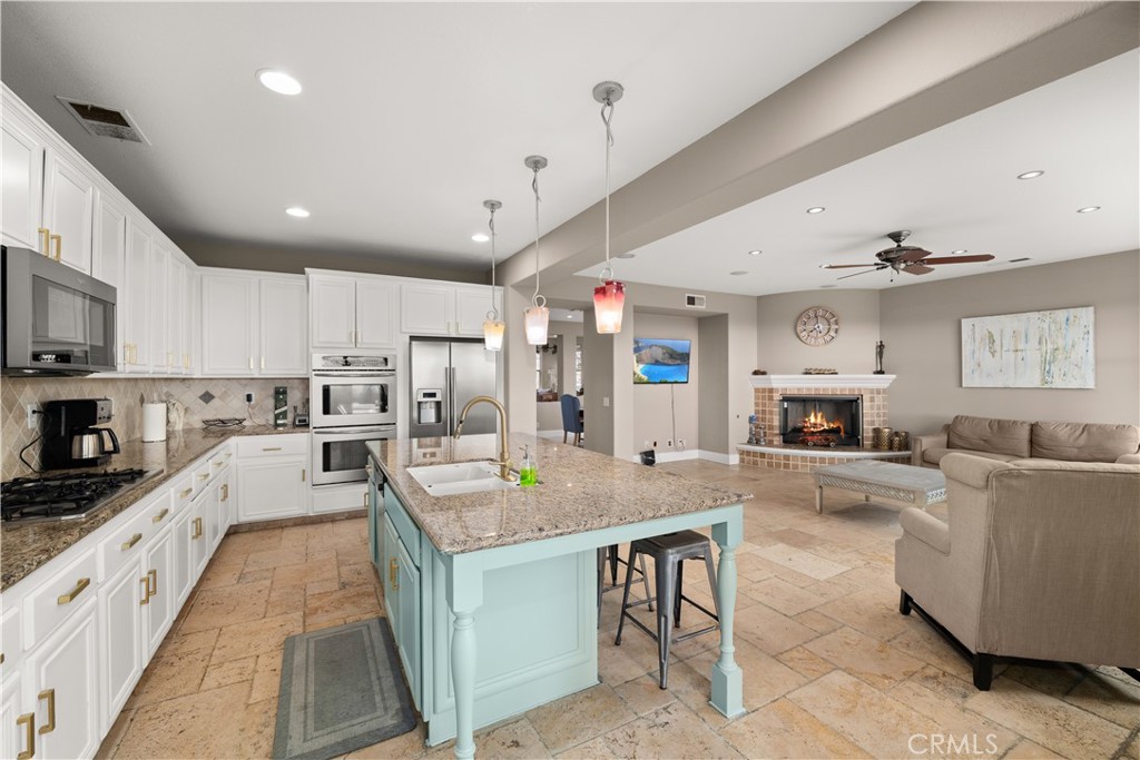 5060 Juneau Court Rancho Cucamonga, CA 91739 - Photo 19 of 42 Kirchen