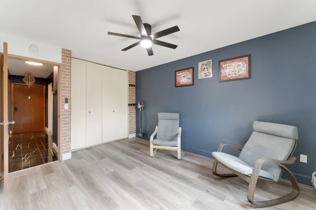 $169,900 | 2700 Oxford Street North, Unit 101, St. Paul, MN 55113