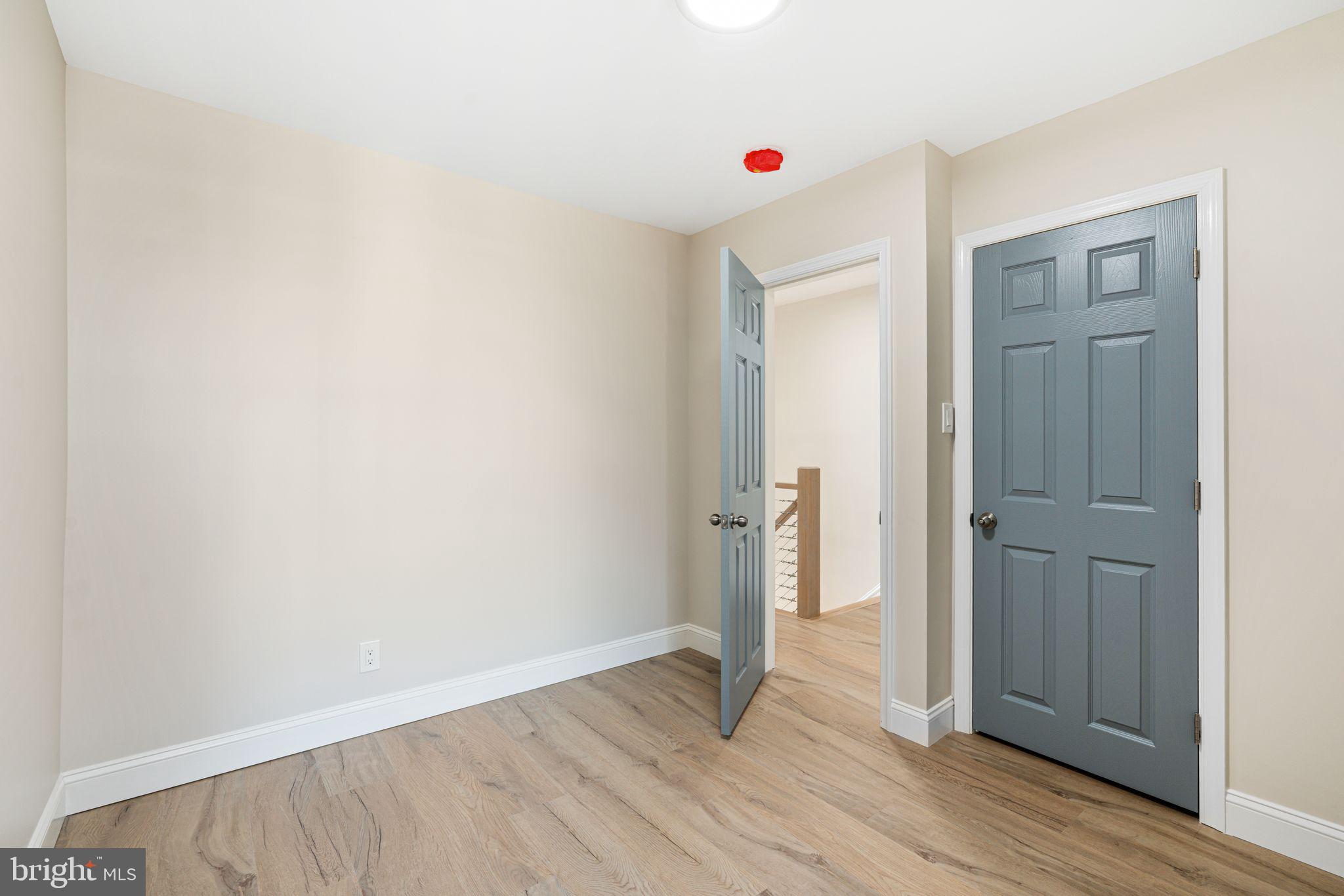 7705 Pickering Avenue Philadelphia, PA 19150 - Photo 16 of 29