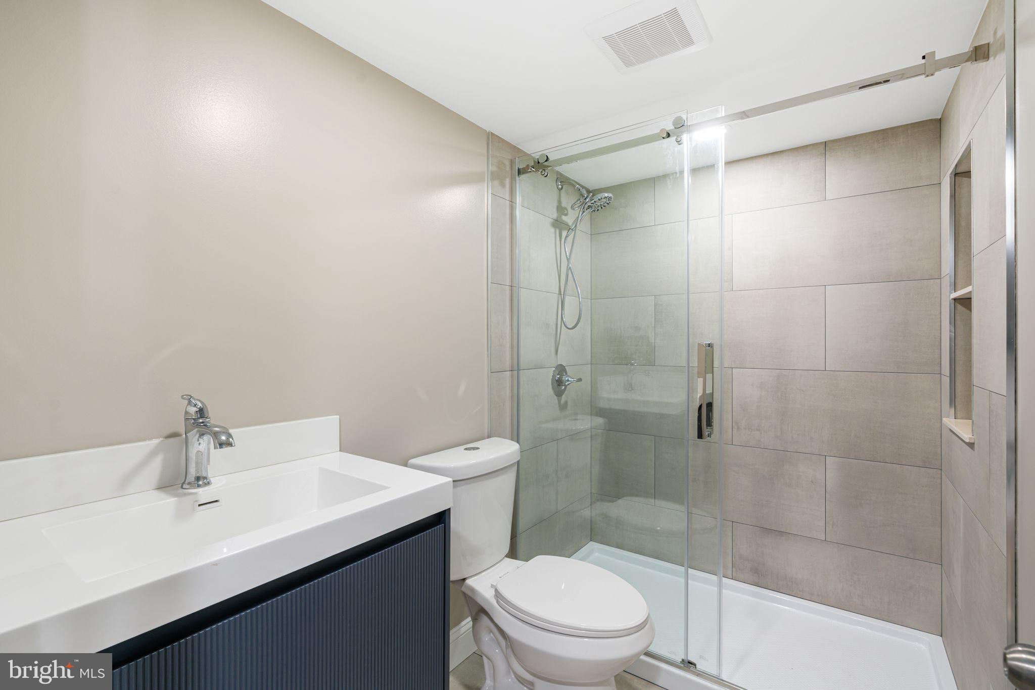 7705 Pickering Avenue Philadelphia, PA 19150 - Photo 24 of 29