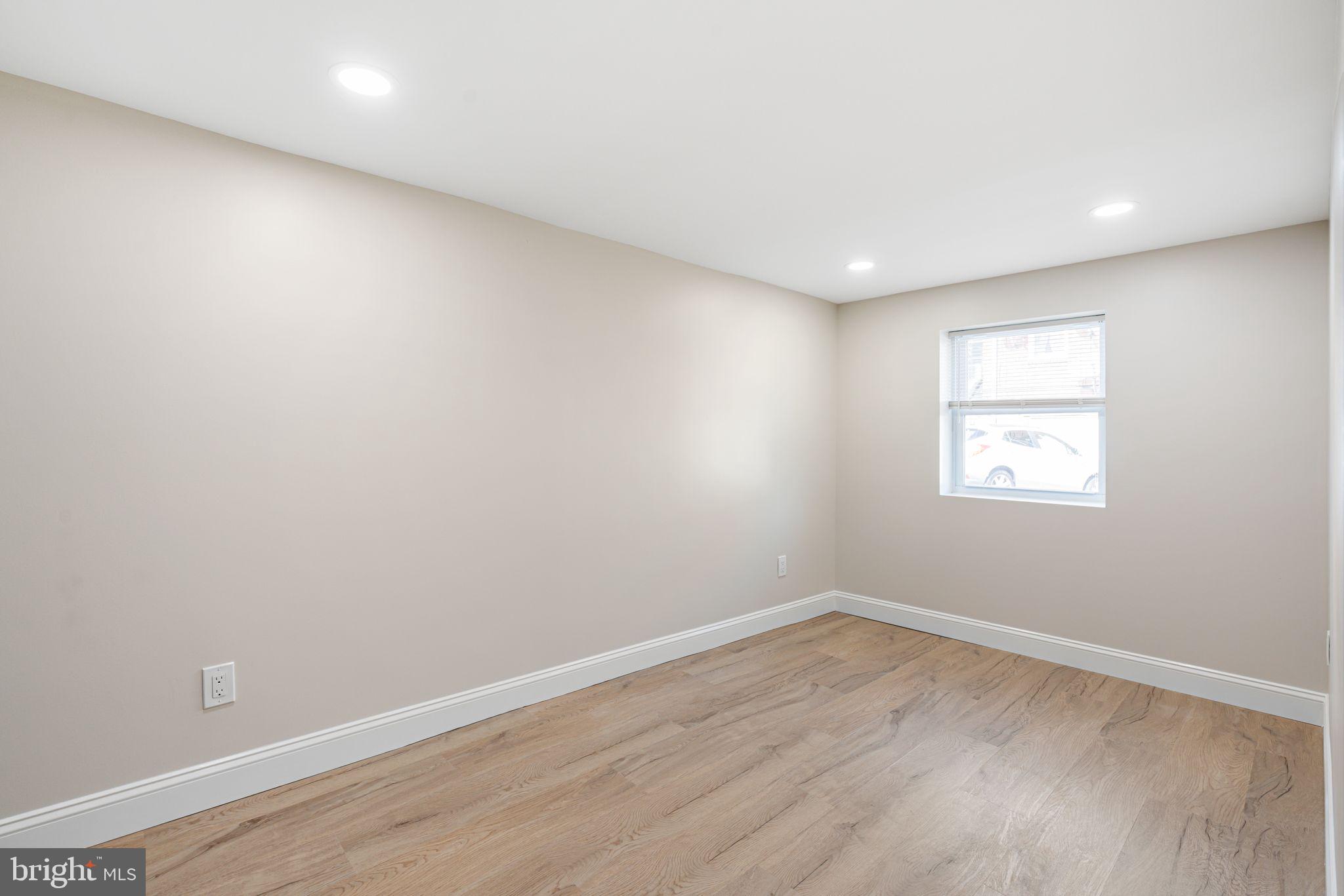 7705 Pickering Avenue Philadelphia, PA 19150 - Photo 25 of 29