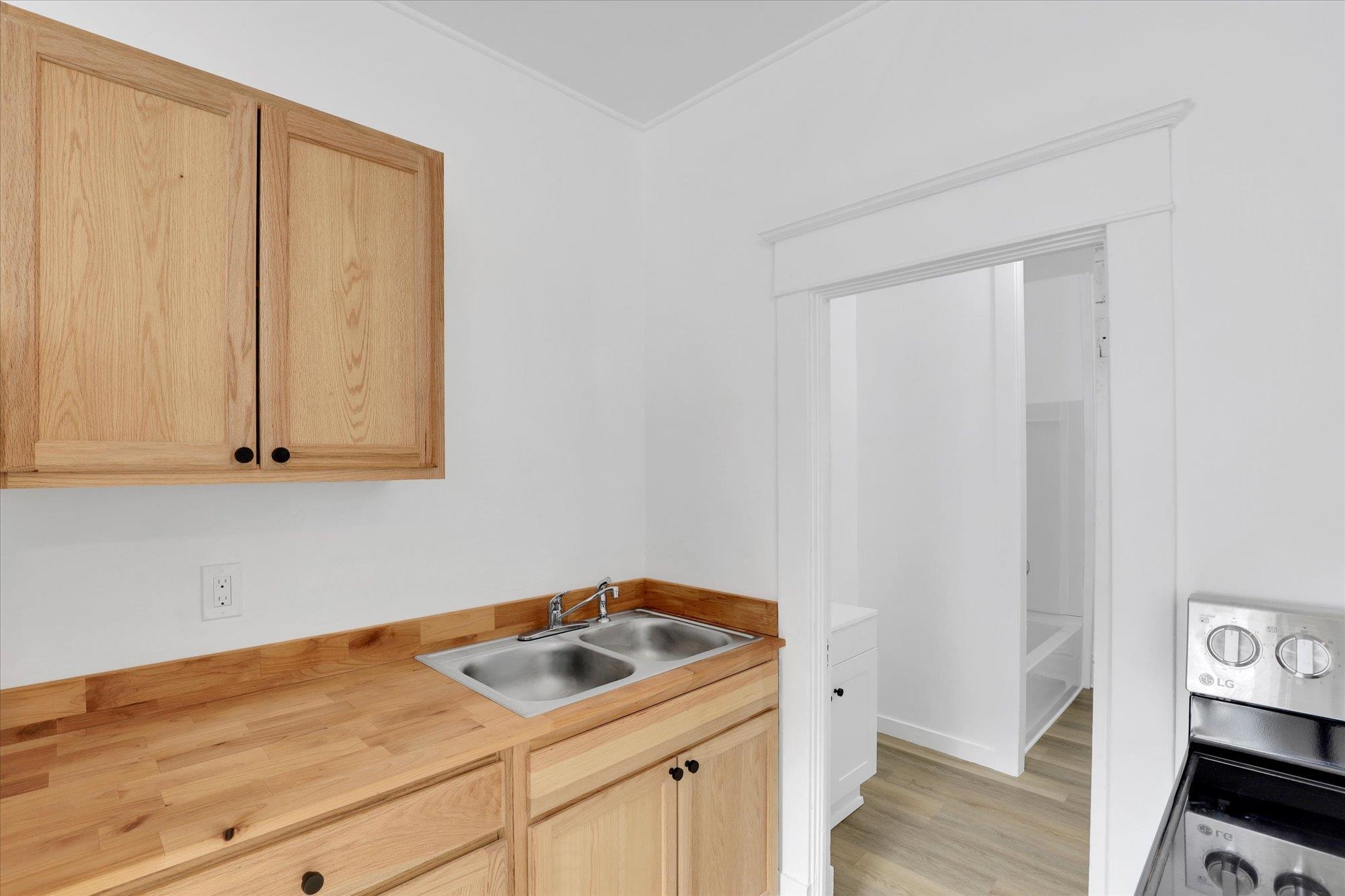 2016 West Gardner Avenue Spokane, WA 99201 - Photo 25 of 50