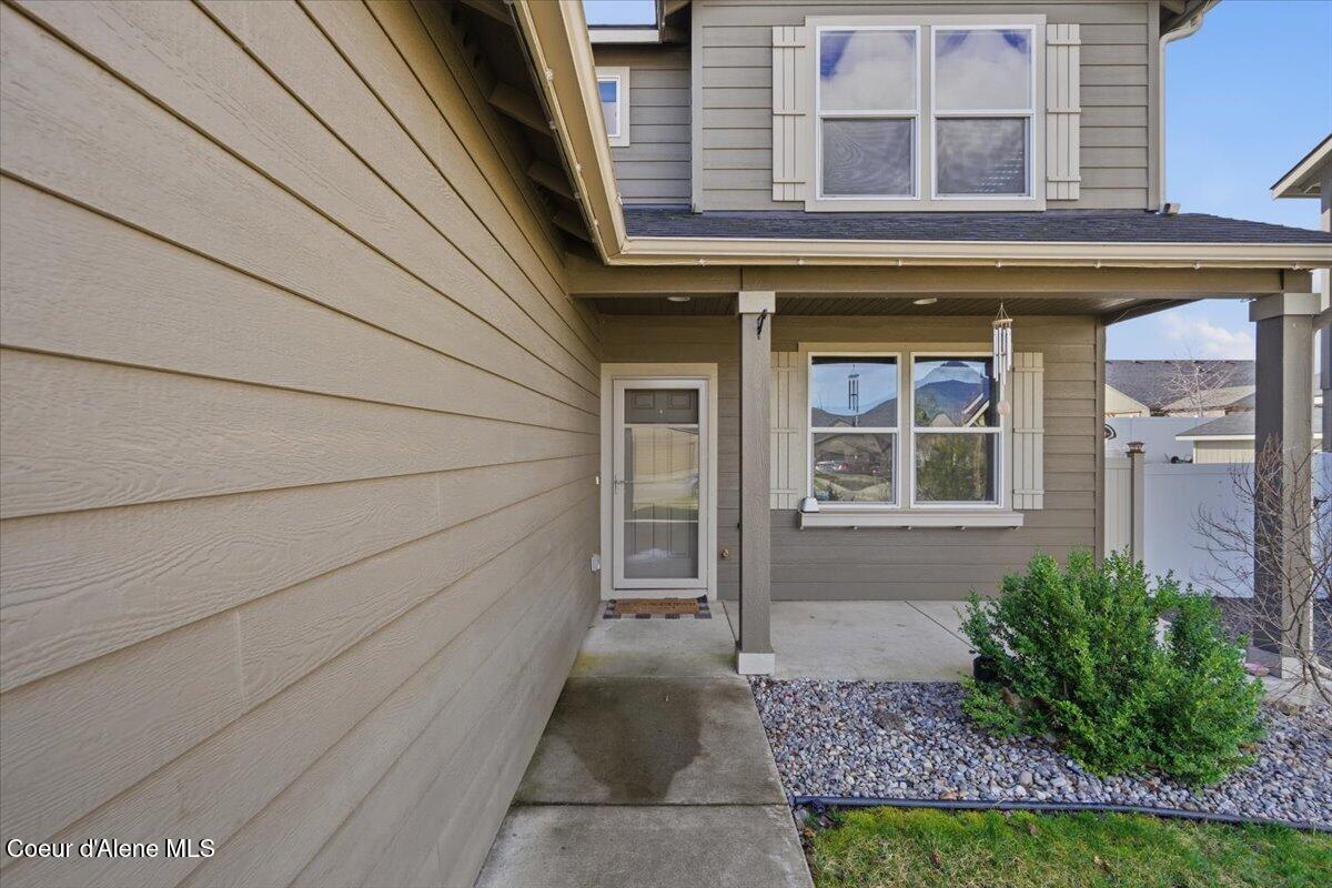 6264 West Alliance Street Rathdrum, ID 83858 - Photo 3 of 24 Front Door