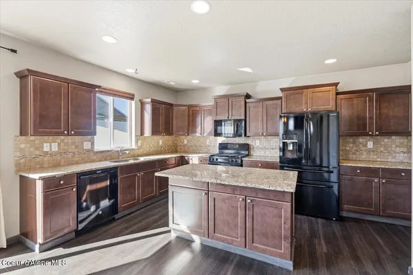 $524,900 | 6264 West Alliance Street, Rathdrum, ID 83858