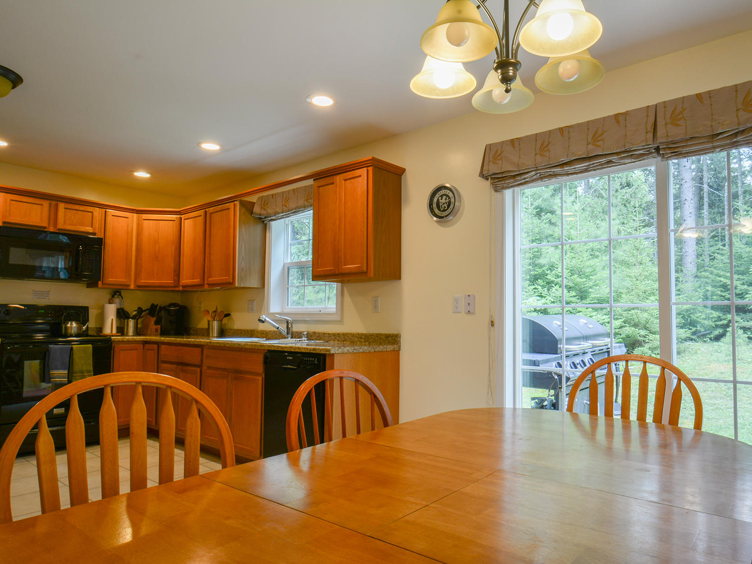 834 Indian Point Road Mount Desert, ME 04660 - Photo 9 of 47 Kitchen Deck