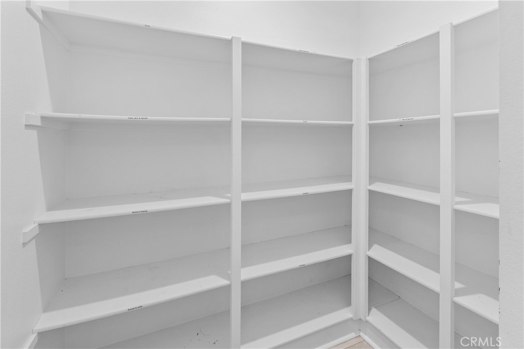 32063 Dayspring Way Temecula, CA 92591 - Photo 14 of 65 Large walk in pantry