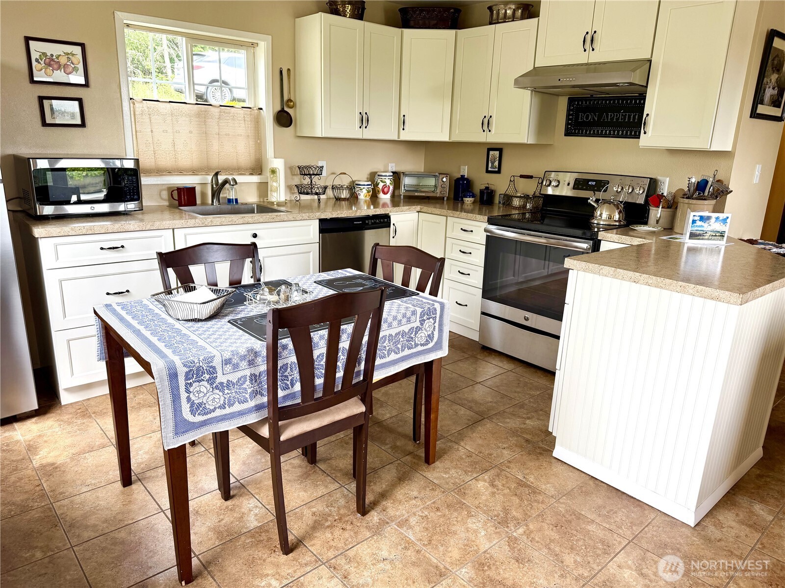 50 Ranchos Road Friday Harbor, WA 98250 - Photo 12 of 39