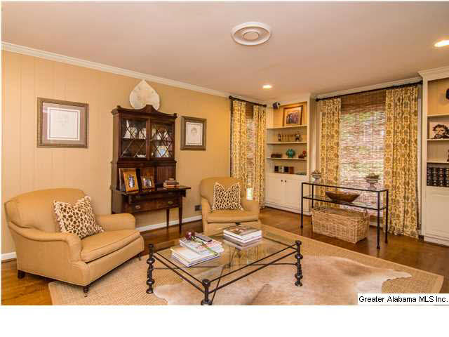 3504 Crestbrook Road Birmingham, AL 35223 - Photo 5 of 32