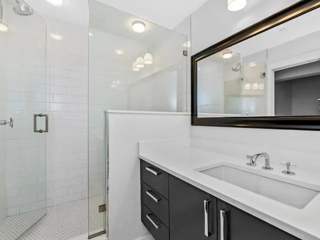 $1,870,000 | 33-35 Bowdoin Street, Unit 1, Boston, MA 02114
