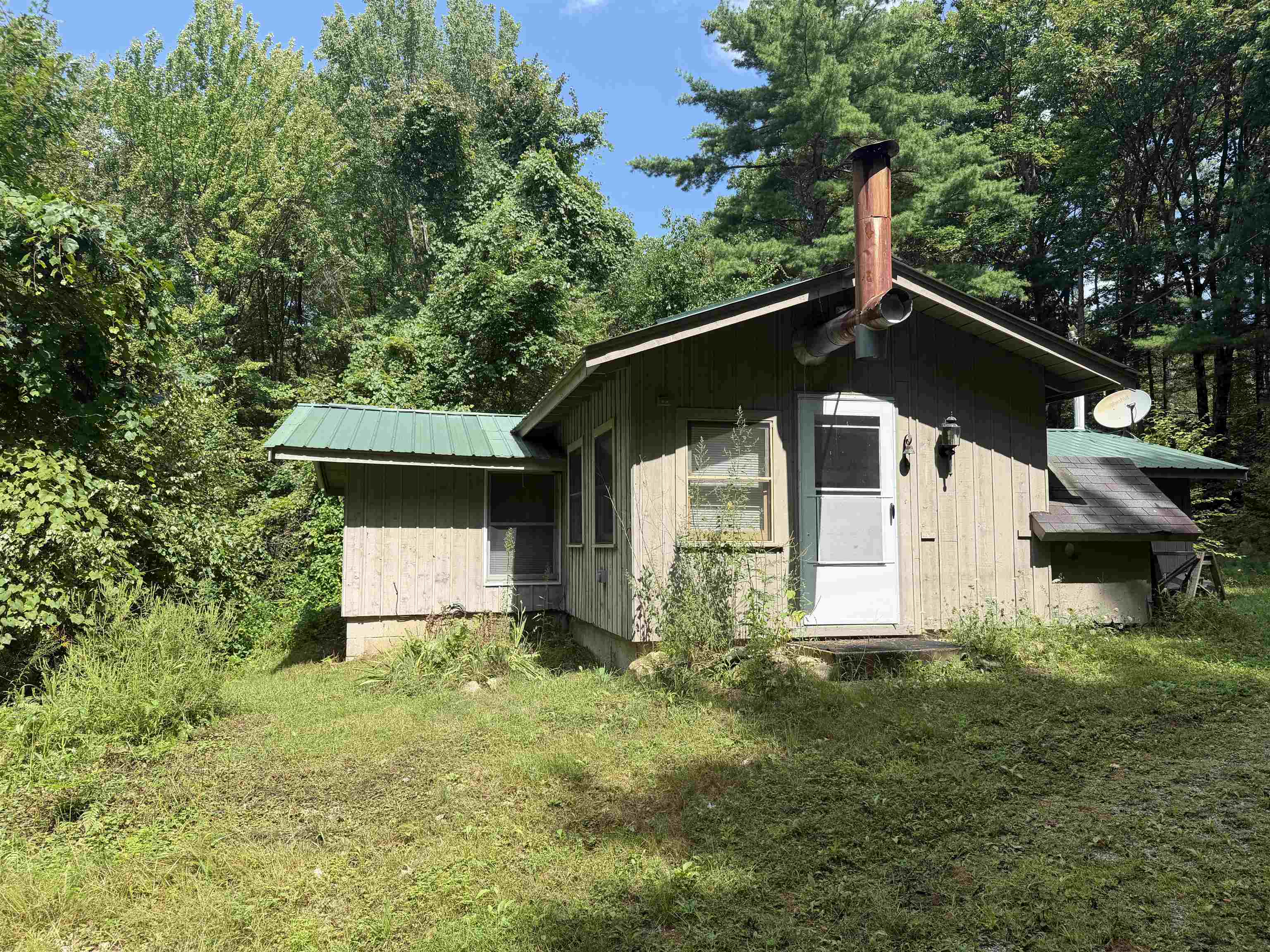 301 South Hill Road New Boston, NH 03070 - Photo 1 of 15 Gallery Image 1