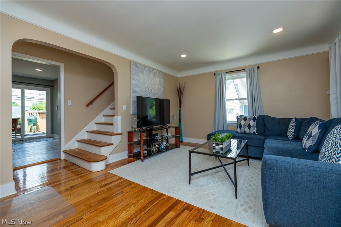 1596 Winchester Road Cleveland, OH 44124 - Photo 15 of 35 Gallery Image 15