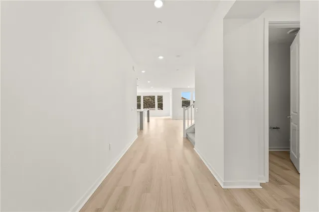 $999,990 | 30140 Crestline Court, Castaic, CA 91384