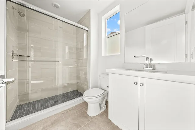 $999,990 | 30140 Crestline Court, Castaic, CA 91384