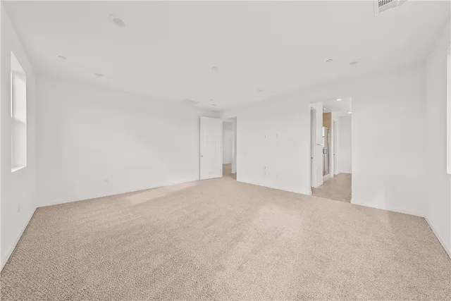 $999,990 | 30140 Crestline Court, Castaic, CA 91384