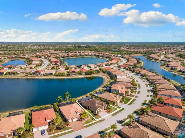 $610,000 | 13238 Famiglia Drive, Venice, FL 34293