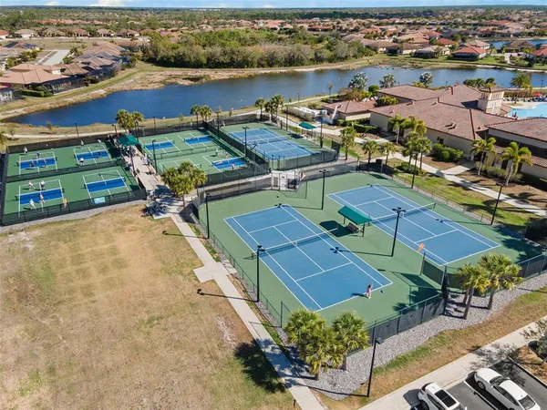 $610,000 | 13238 Famiglia Drive, Venice, FL 34293