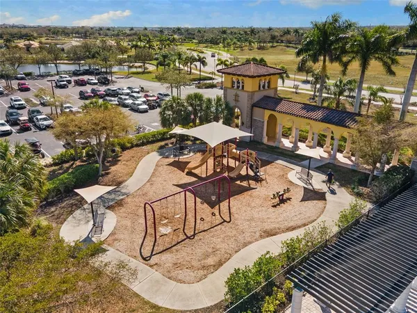 $610,000 | 13238 Famiglia Drive, Venice, FL 34293