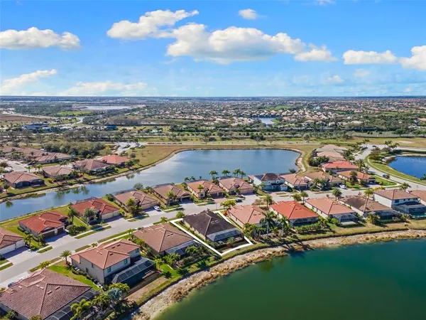 $610,000 | 13238 Famiglia Drive, Venice, FL 34293