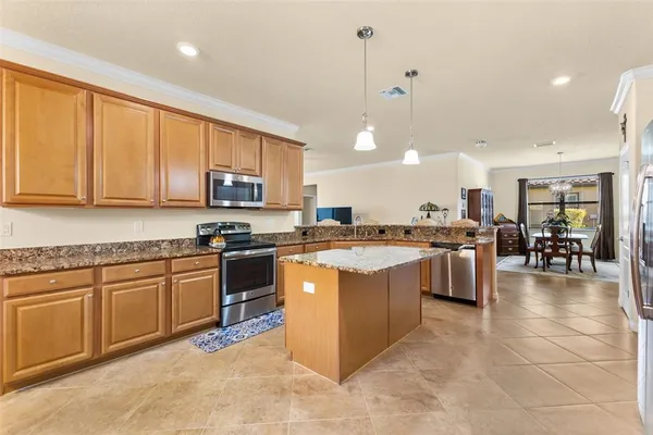 $610,000 | 13238 Famiglia Drive, Venice, FL 34293