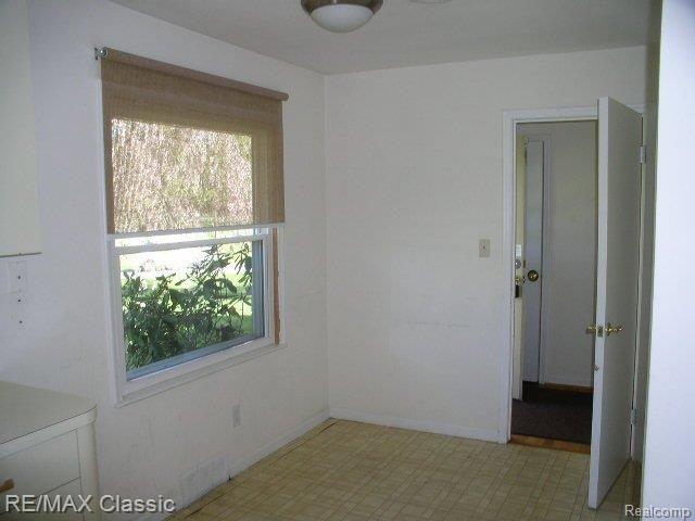 1285 Lenox Road Bloomfield Hills, MI 48304 - Photo 6 of 15 P1014617