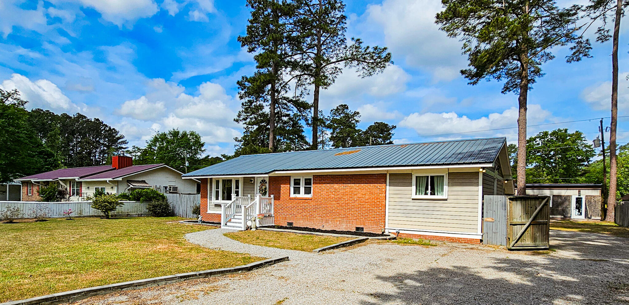 718 Azalea Drive Walterboro, SC 29488 - Photo 4 of 34 20260413_105251
