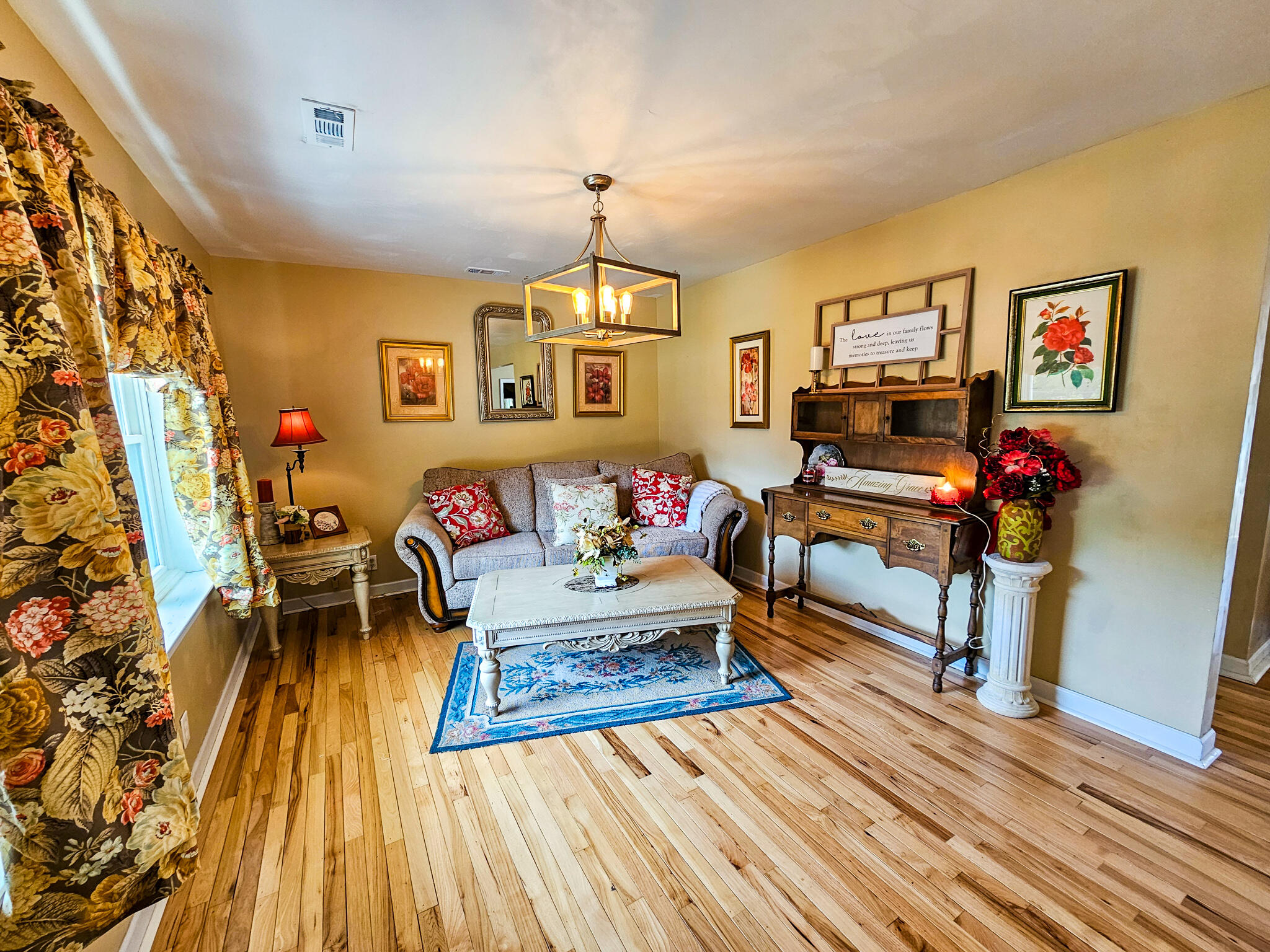718 Azalea Drive Walterboro, SC 29488 - Photo 7 of 34 20260413_110653