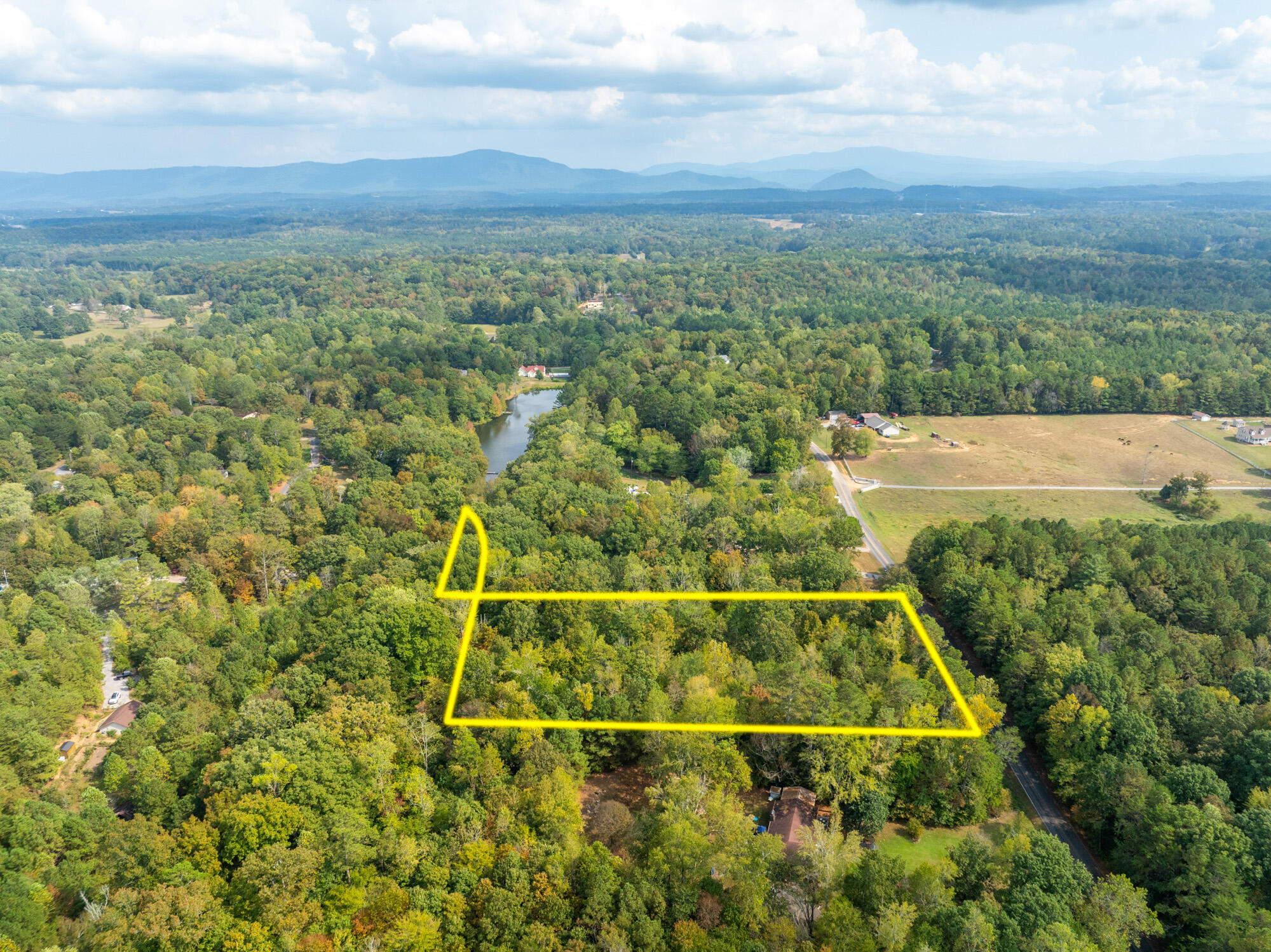 793 York Road Northeast Cleveland, TN 37323 - Photo 4 of 8 793-York-Rd-NE-MLS-Photos-4