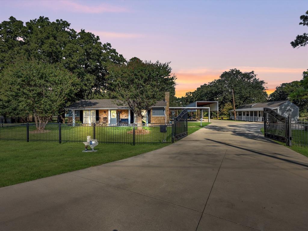 390 Lanier Road Combine, TX 75159 - Photo 1 of 1 Gated entrance
