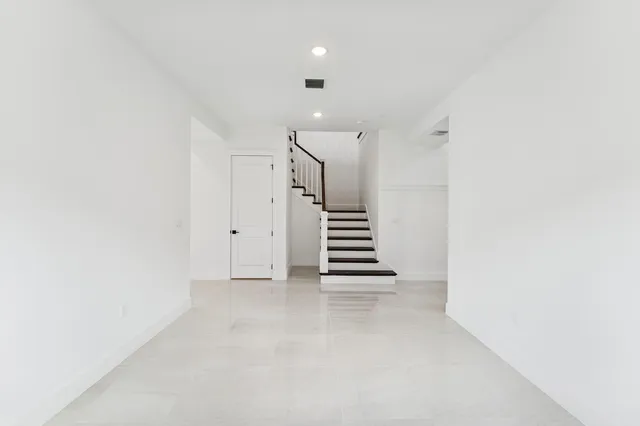 $824,995 | 6782 Southeast Pine Drive, Unit 27, Stuart, FL 34997