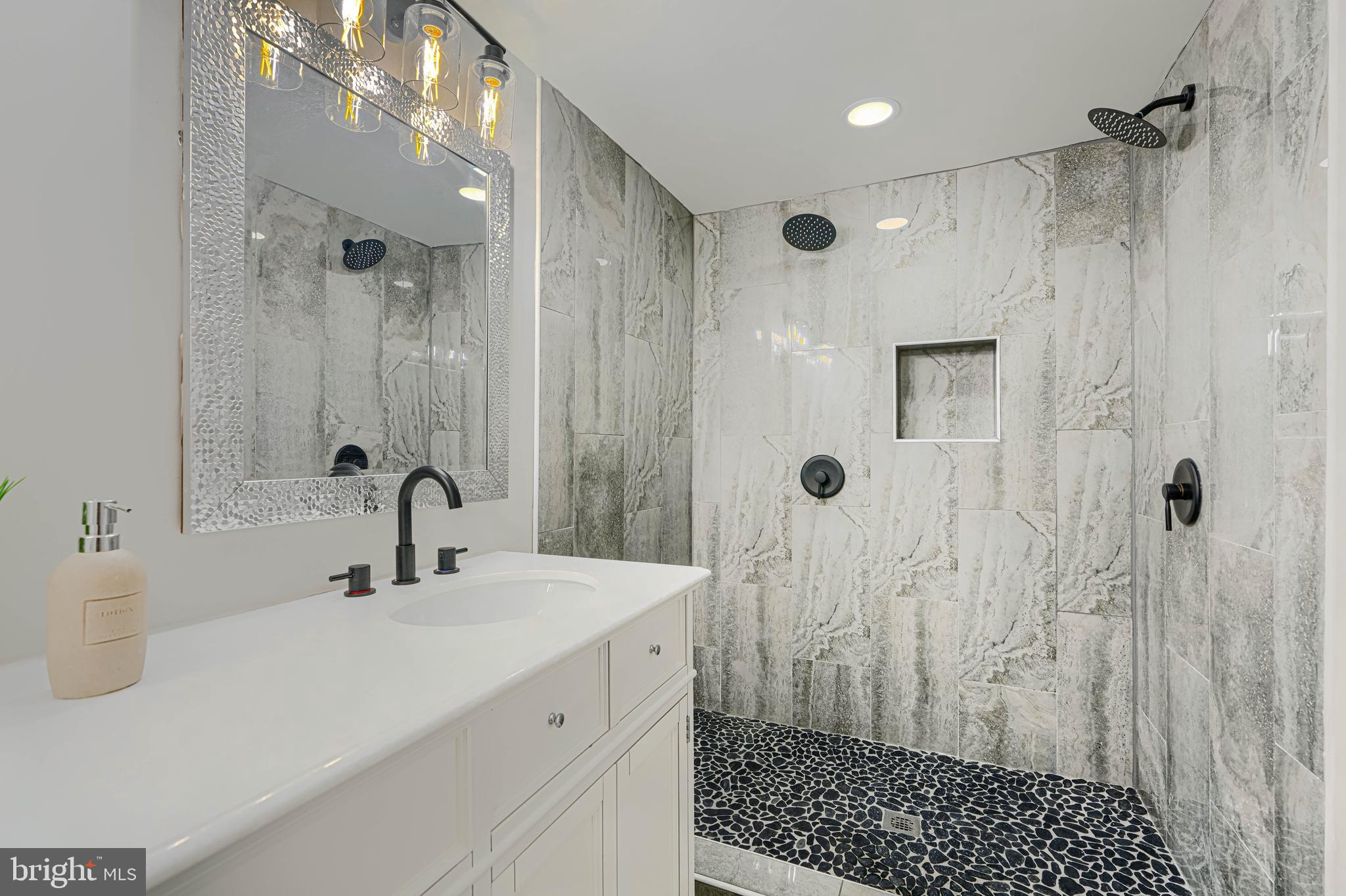 7921 Rolling View Avenue Nottingham, MD 21236 - Photo 25 of 30