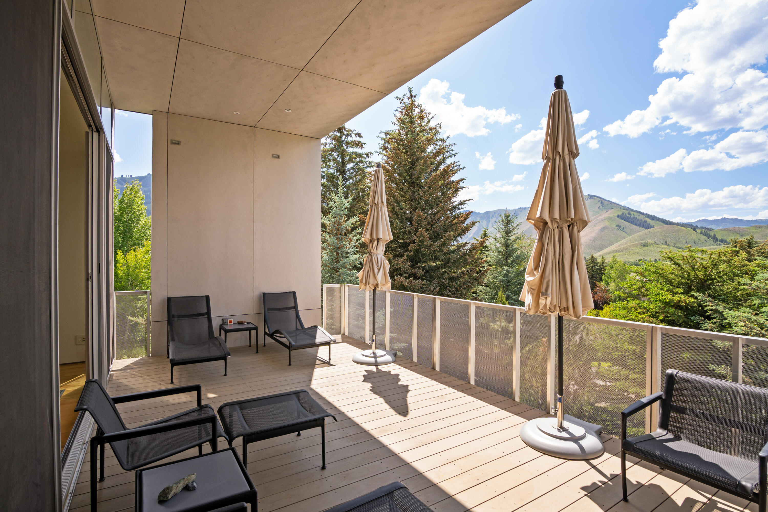 260 Spur Lane Ketchum, ID 83340 - Photo 3 of 37 Top level Deck
