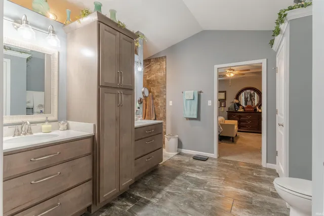 $340,000 | 5322 Dauby Drive, Unit B, Evansville, IN 47710