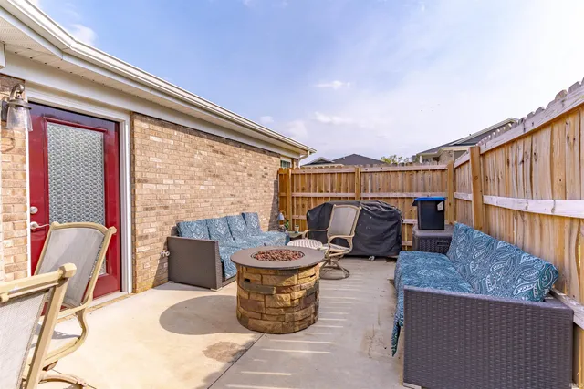 $340,000 | 5322 Dauby Drive, Unit B, Evansville, IN 47710