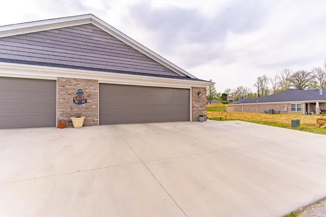 $340,000 | 5322 Dauby Drive, Unit B, Evansville, IN 47710