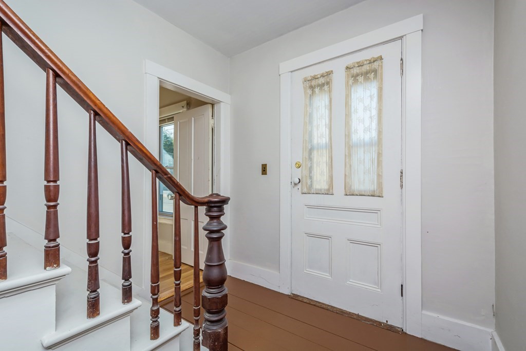 159 West Street Clinton, MA 01510 - Photo 12 of 42 Gallery Image 12