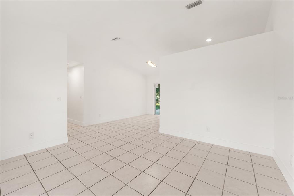 3988 Southwest 169th Ln Road Ocala, FL 34473 - Photo 16 of 37