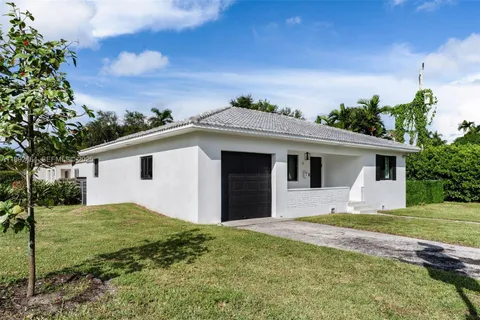$860,000 | 1 Northeast 86th Street, El Portal, FL 33138