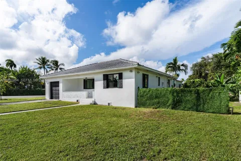 $860,000 | 1 Northeast 86th Street, El Portal, FL 33138