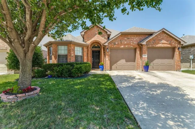 $375,000 | 8929 Brook Hill Lane, Fort Worth, TX 76244
