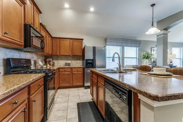 $375,000 | 8929 Brook Hill Lane, Fort Worth, TX 76244