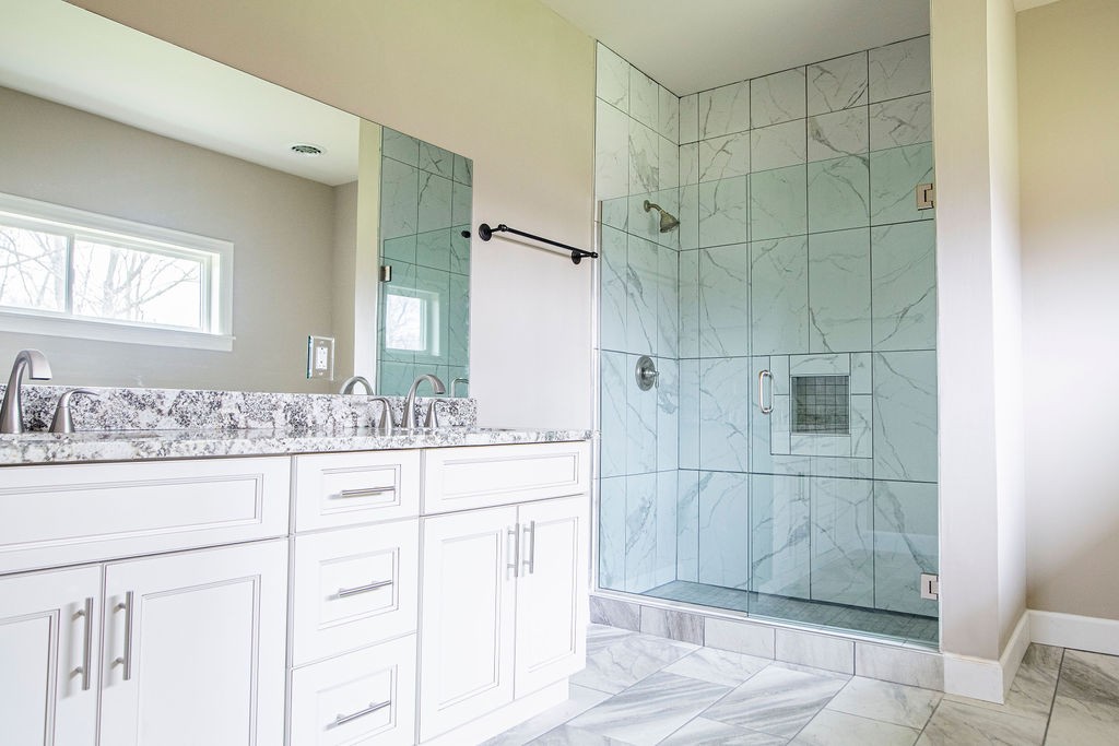 1017 Cairo Road Gallatin, TN 37066 - Photo 33 of 50 a bathroom with a shower and a sink